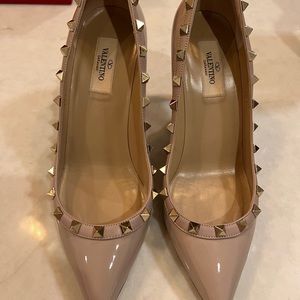 Valentino patent rockstar pumps Rose Chantelle size 39/8.5 worn twice. $500.
